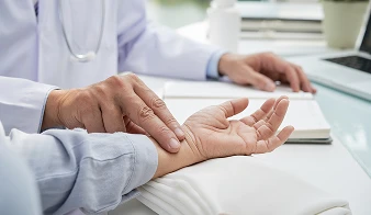 Banner Intro Text Leading Provider of Analytics and Financial Services ~dl/2026/4/10/banner 1